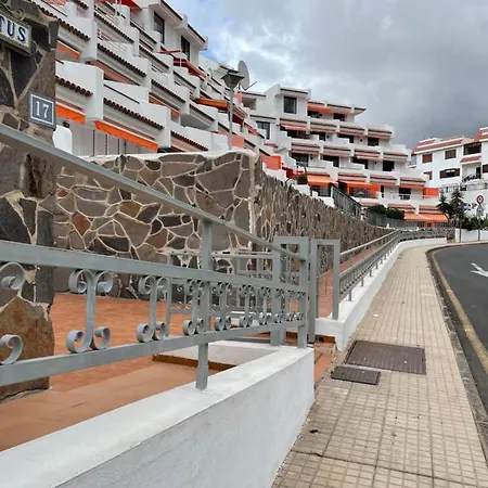 1 Bedroom With Stunning Sea View Appartement *