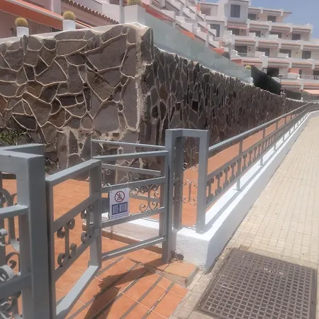 1 Bedroom With Stunning Sea View Apartmán